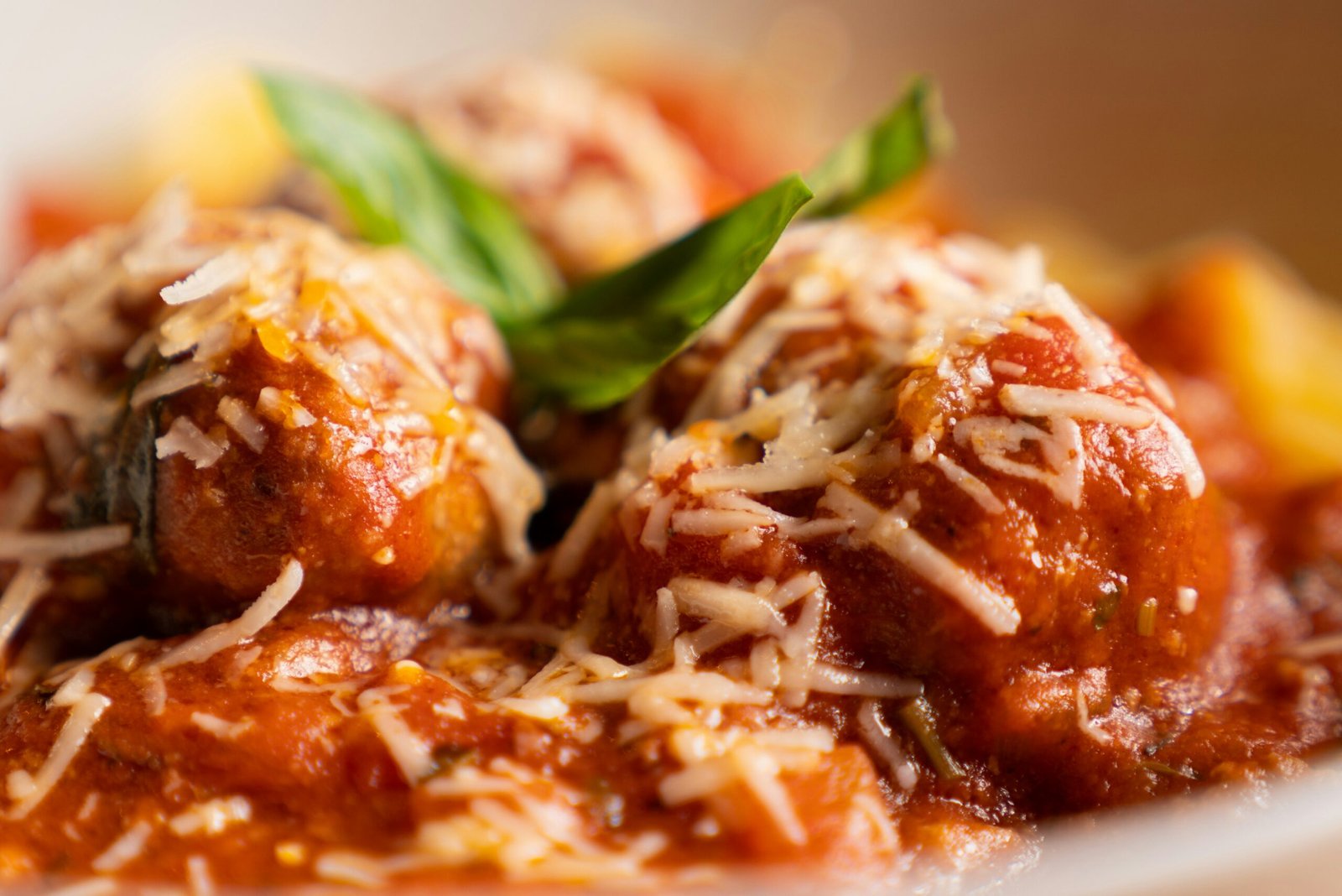 Deliciosas Albóndigas en Salsa: Un Plato Tradicional Español